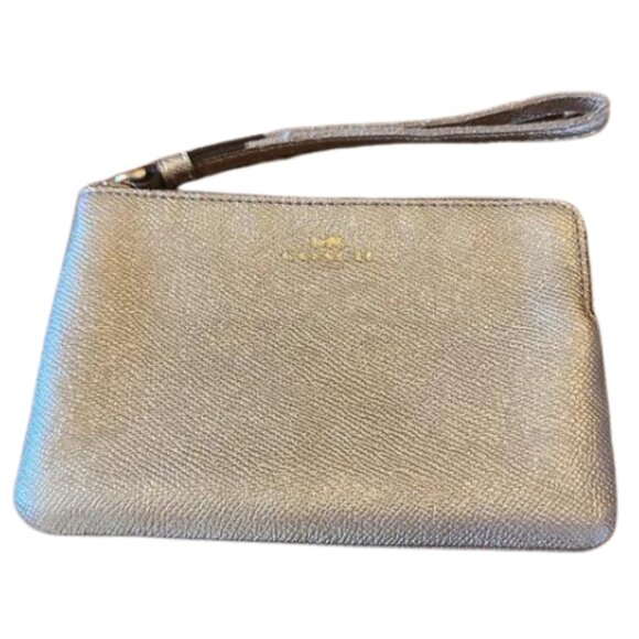 Coach Handbags - Coach Corner Zip Wristlet